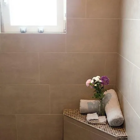 Upstairs9000 * Gante