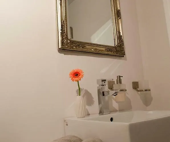 Kwatera prywatna Upstairs9000 *