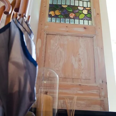 홈스테이 Upstairs9000 *